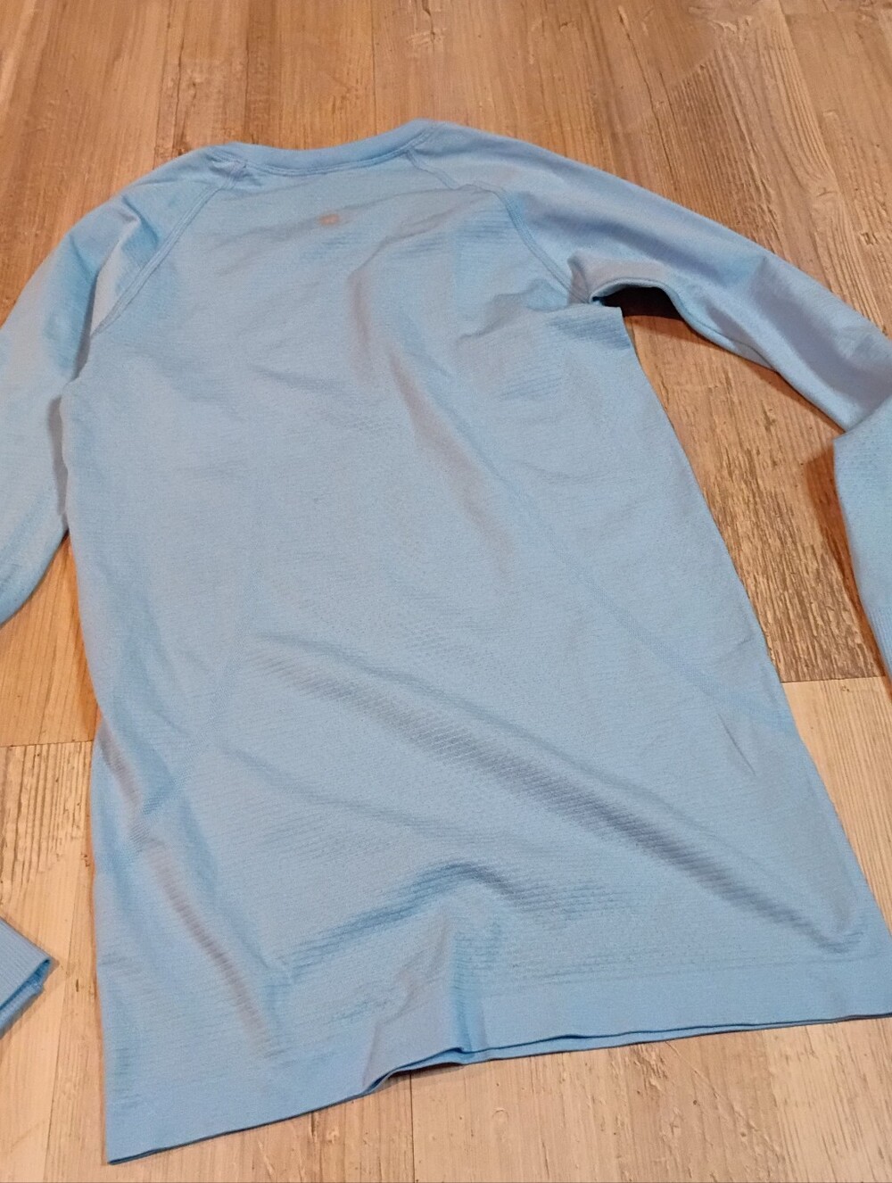 Lululemon - Picture 5 of 6
